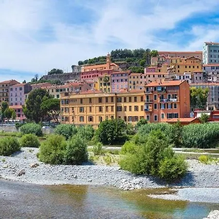 By The Sea Apartament *